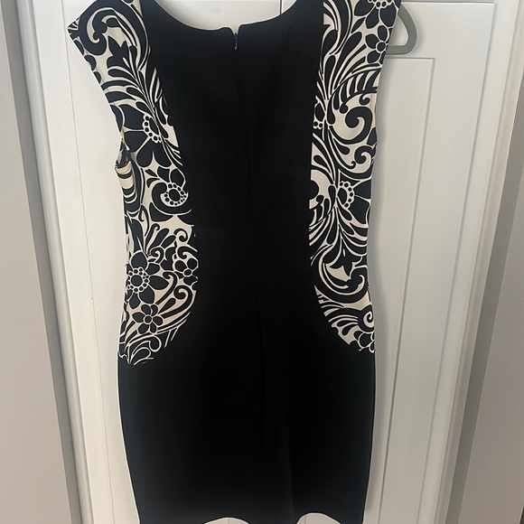 London Times Floral Dress - Picture 3 of 3